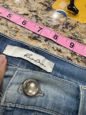 Kan can 30 inch waist jean shorts distressed, 1 inch inseam